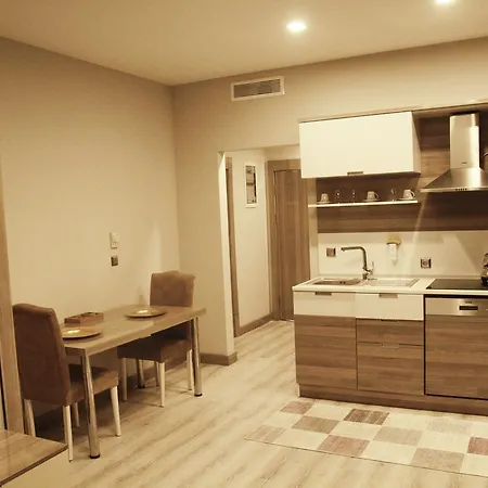 מלון Myhouse N5 Business 4*